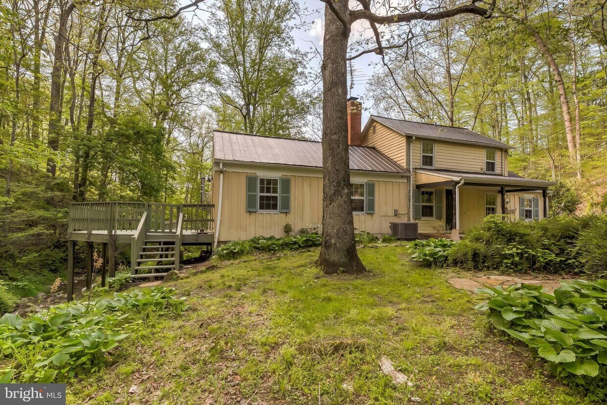 Primary Photo - 2005 Corbett Rd