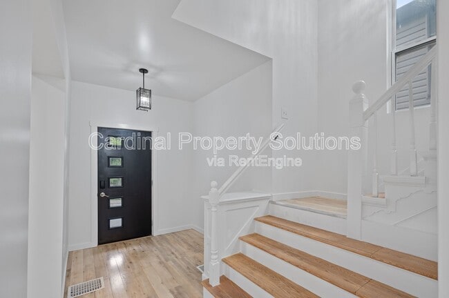 Building Photo - 433 Dorchester Ave