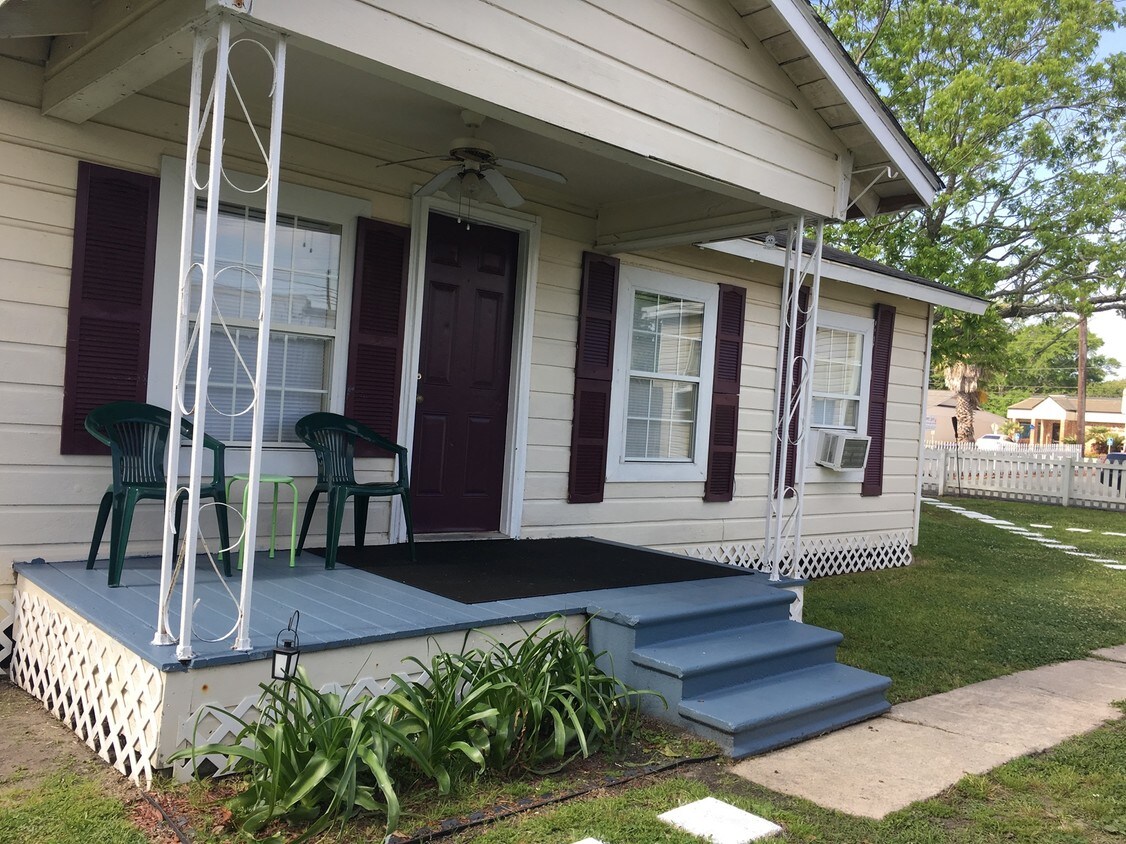 1812 Market St, Pascagoula, MS 39567 Apartments in Pascagoula, MS