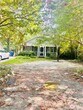 Foto principal - Charming 3-Bedroom Home in Rosewood – Avai...