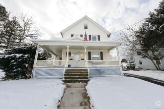 Building Photo - 62 Forestville Ave