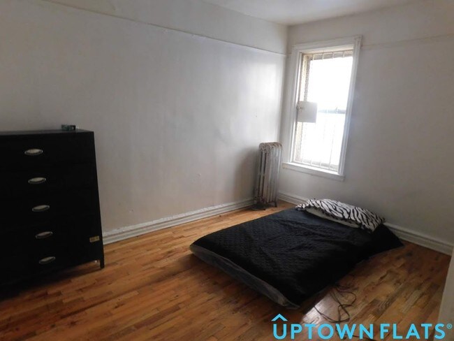 Foto del edificio - 1527 Taylor Ave