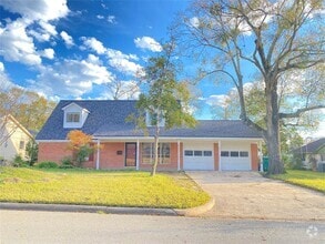 Building Photo - 6 Little John Ln
