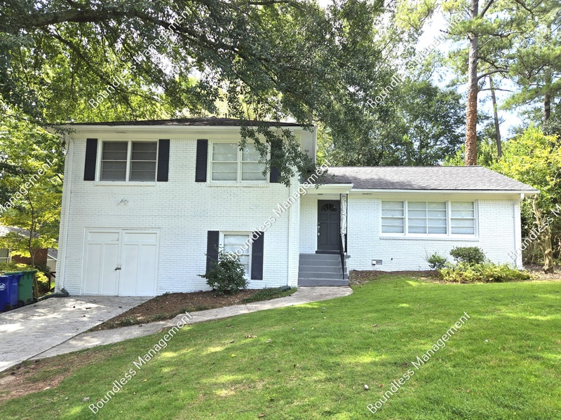 Photo - 2233 Leafmore Dr
