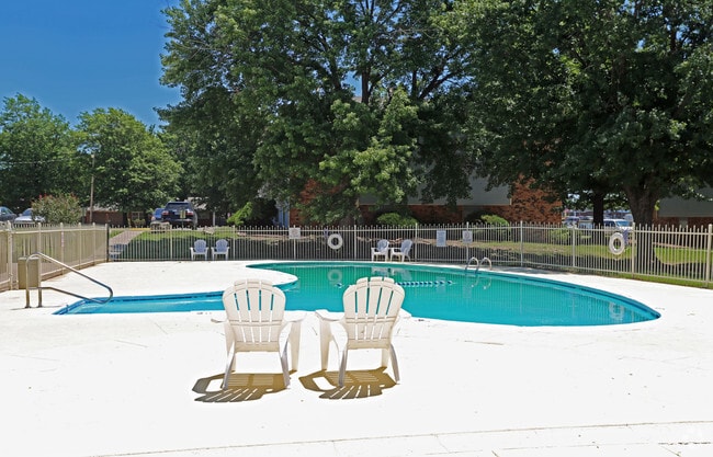 Pool - Brentwood