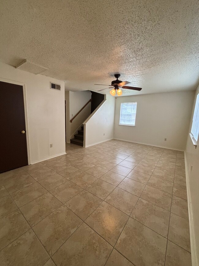 Building Photo - 4104 Lac Bienville Dr