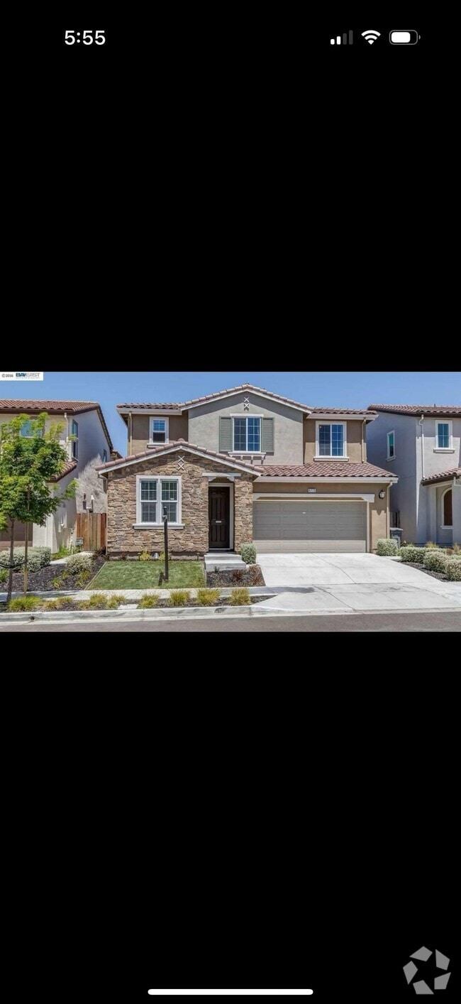 Building Photo - 4775 N Spago Dr