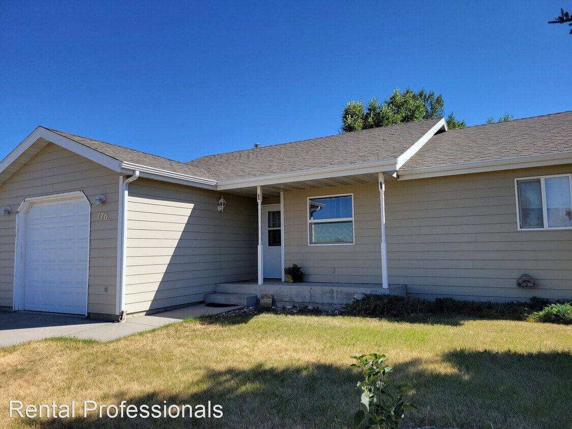 Foto principal - 3 br, 2 bath House - 170 Latigo Drive