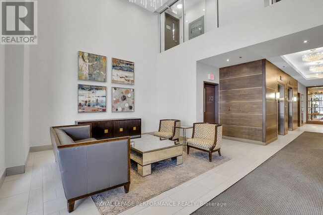 Building Photo - 88 Richmond Rd