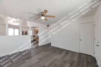 Building Photo - 1391 W Tulip Pl