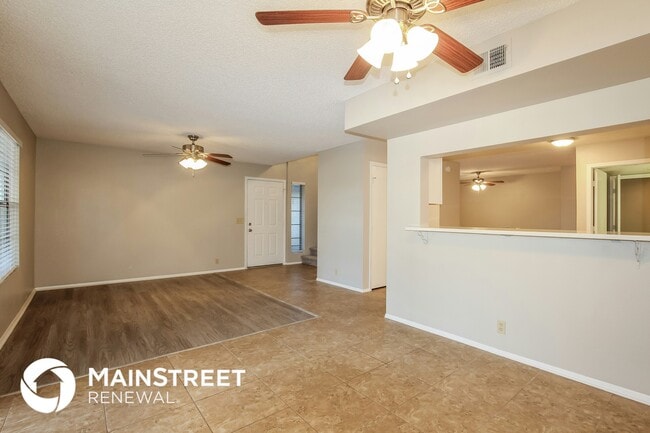 Building Photo - 3830 W Marconi Ave