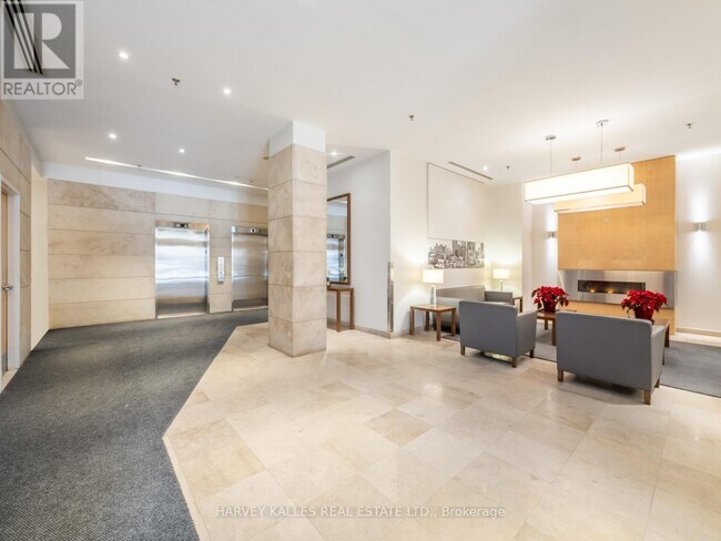 Photo du bâtiment - 168 King St E