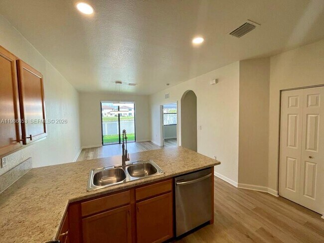 Building Photo - 9370 W 34th Ct