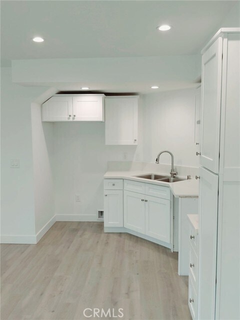 Foto del edificio - 13233 Rutgers Ave