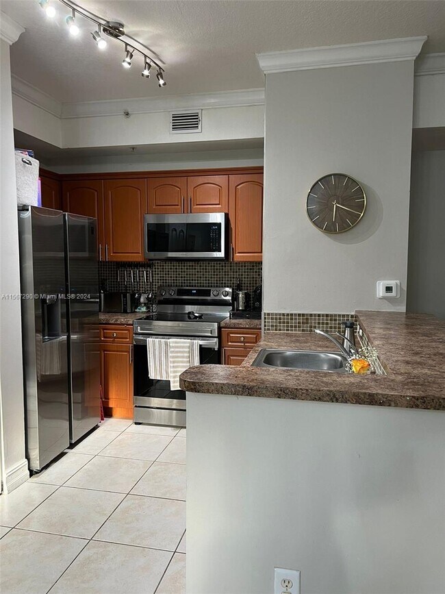 Foto del edificio - 7300 NW 114th Ave