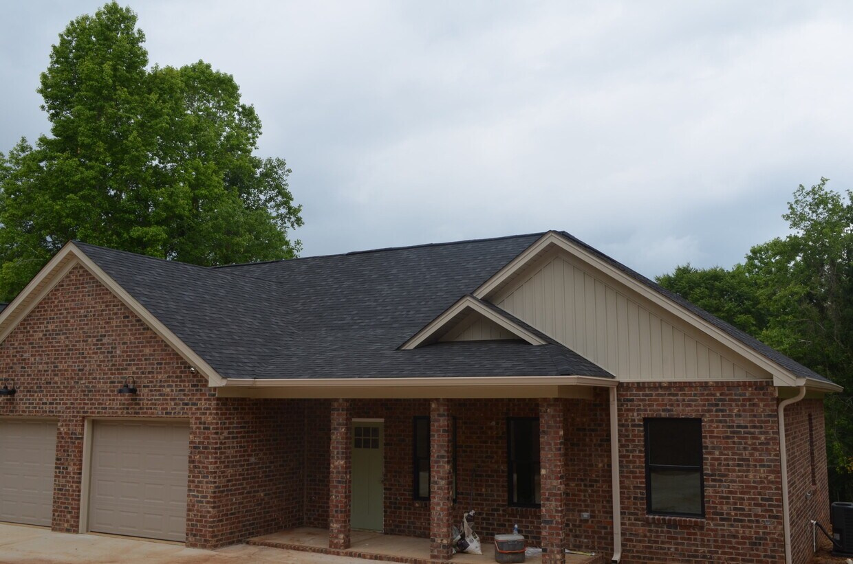 1604 Jasper Pl, Lenoir, NC 28645 Townhome Rentals in Lenoir NC