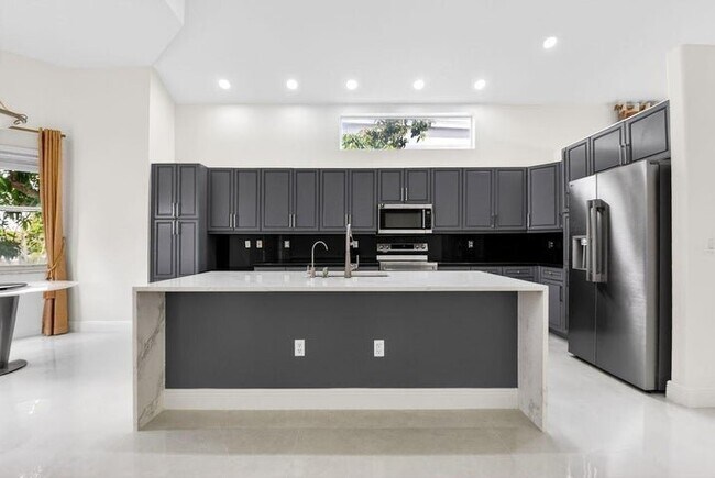 Foto del edificio - 2191 Balsan Way