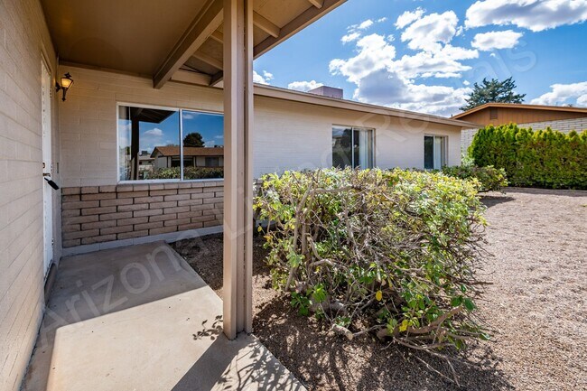 Foto del edificio - MOVE IN SPECIAL, $675 OFF FIRST MONTH