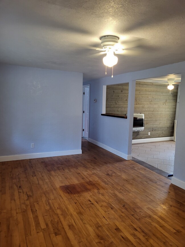 Foto del edificio - 319 W Wyoming St