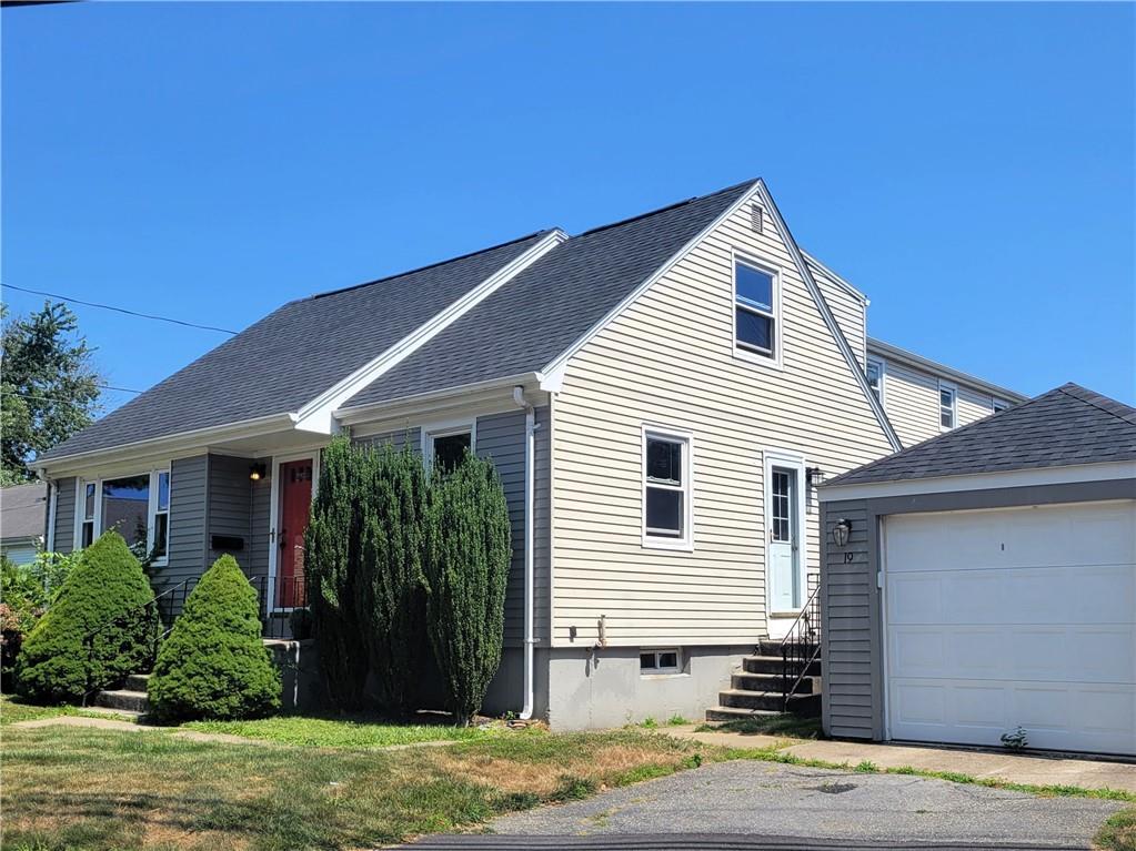 Primary Photo - 19 Hillside Ave