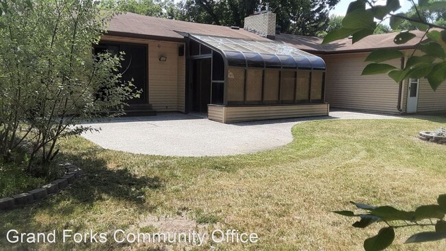 Building Photo - 4 br, 3 bath House - 3614 11th Ave N