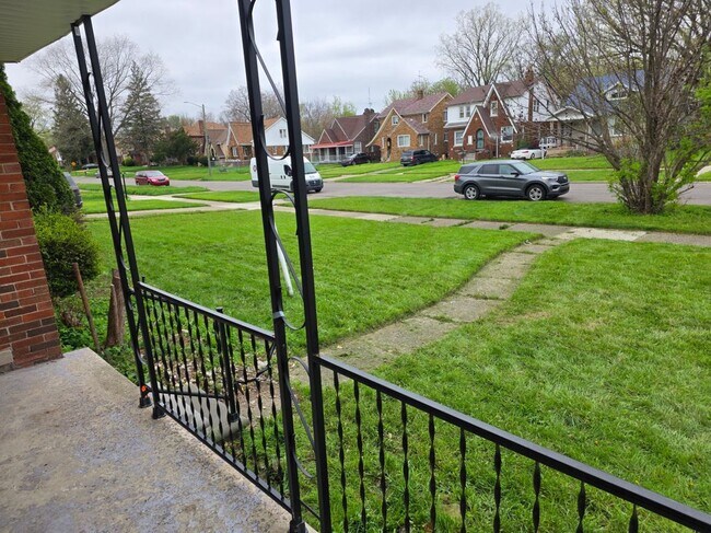 Foto del edificio - 12840 Kilbourne St