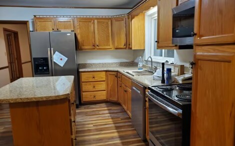 Foto del edificio - 5901 Ridgewood Rd