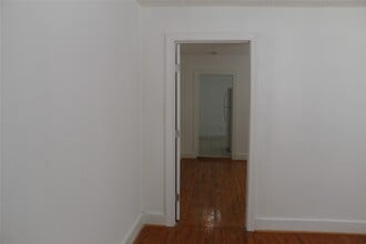 Building Photo - 229 Neyland St