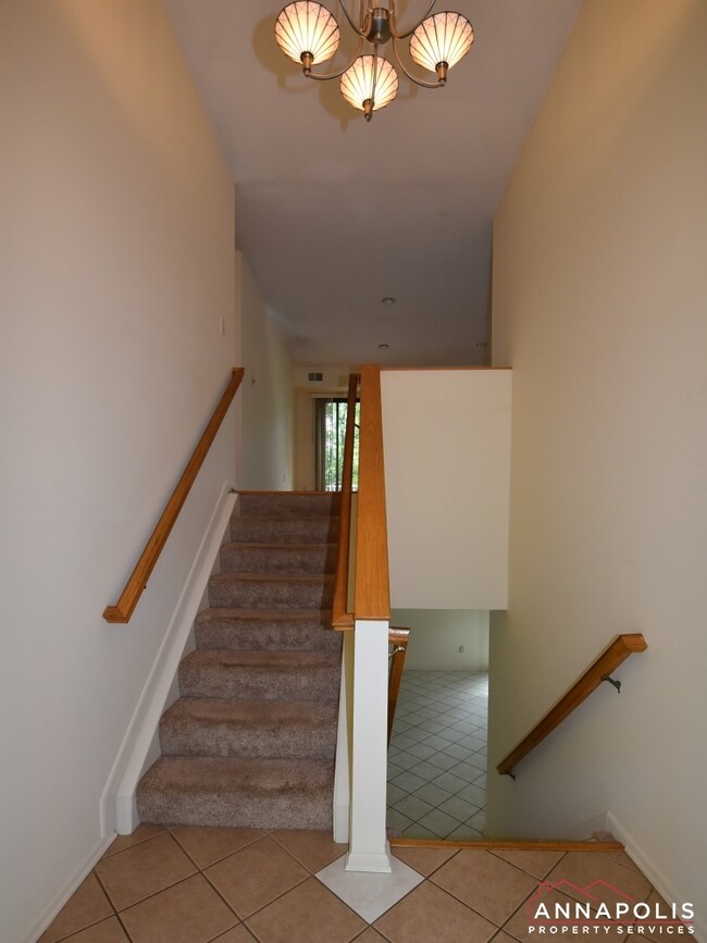 Building Photo - 1430 oak bluff road