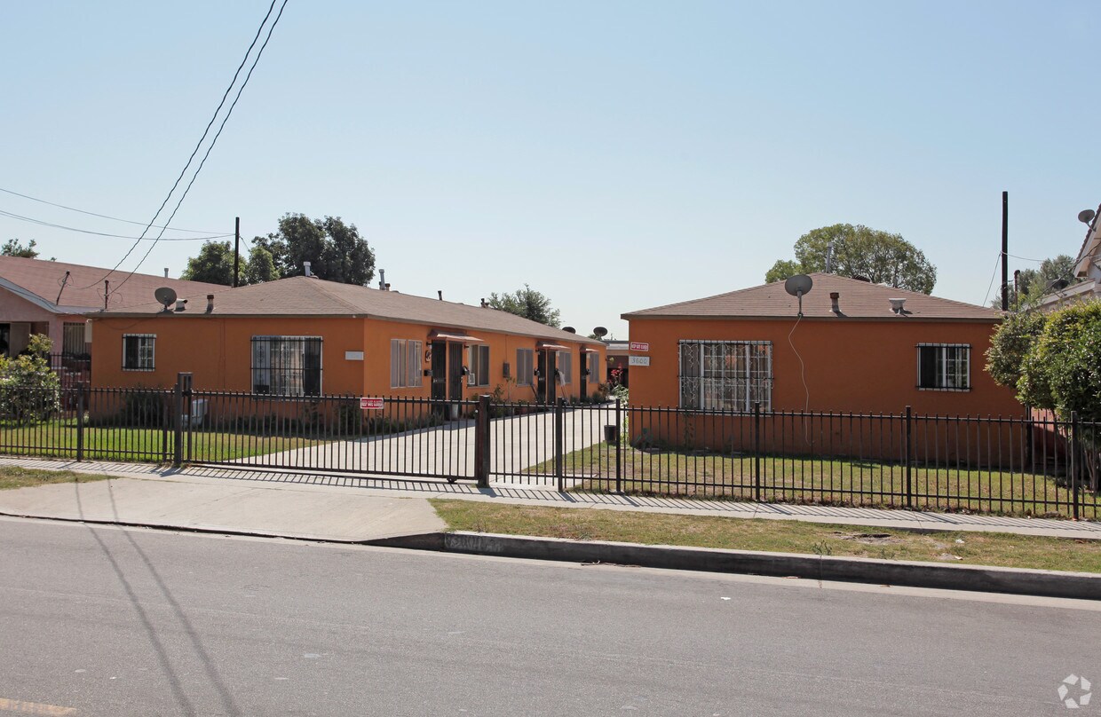 Building Photo - 3600-3602 Bell Ave