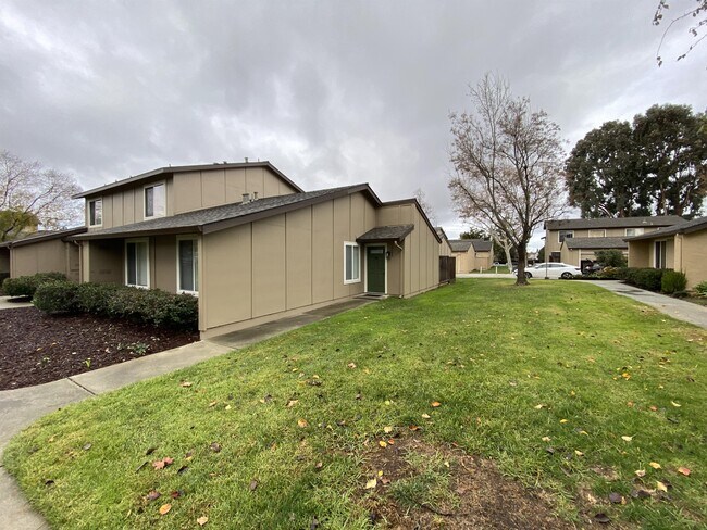 Building Photo - 3466 Bathgate Ln