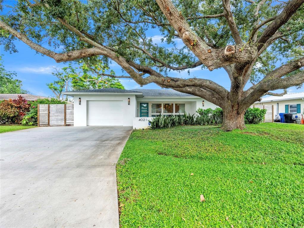 Foto principal - 4021 21st Ave N