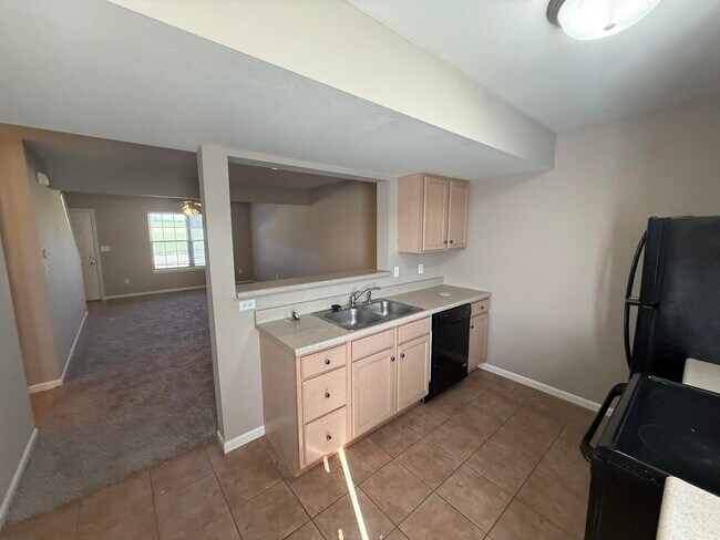 Building Photo - 214 Arctic Wolf Ct