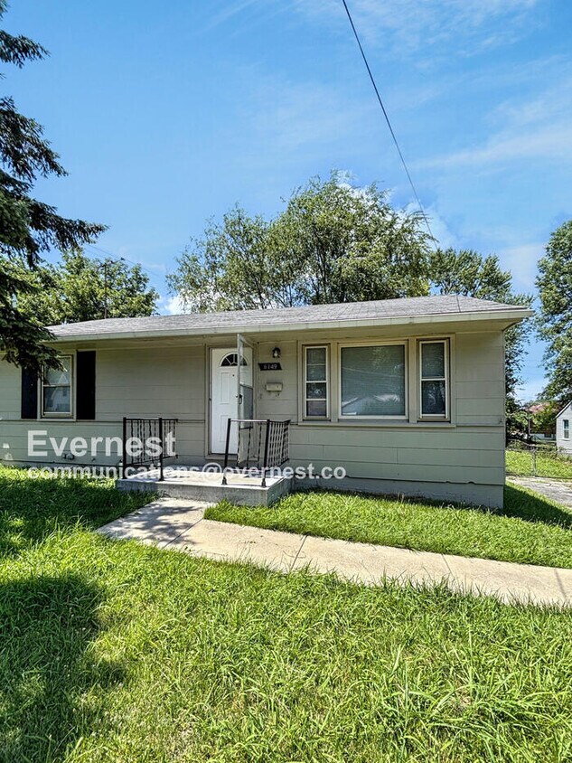 Primary Photo - 6149 Jackson Ave