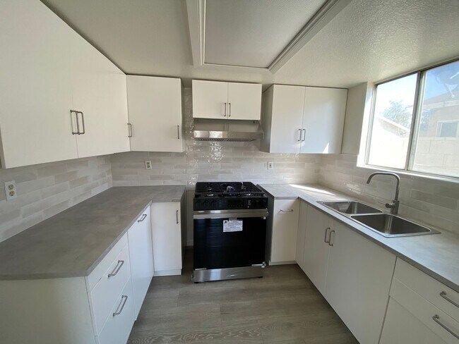 Foto del edificio - 2634 Desert St