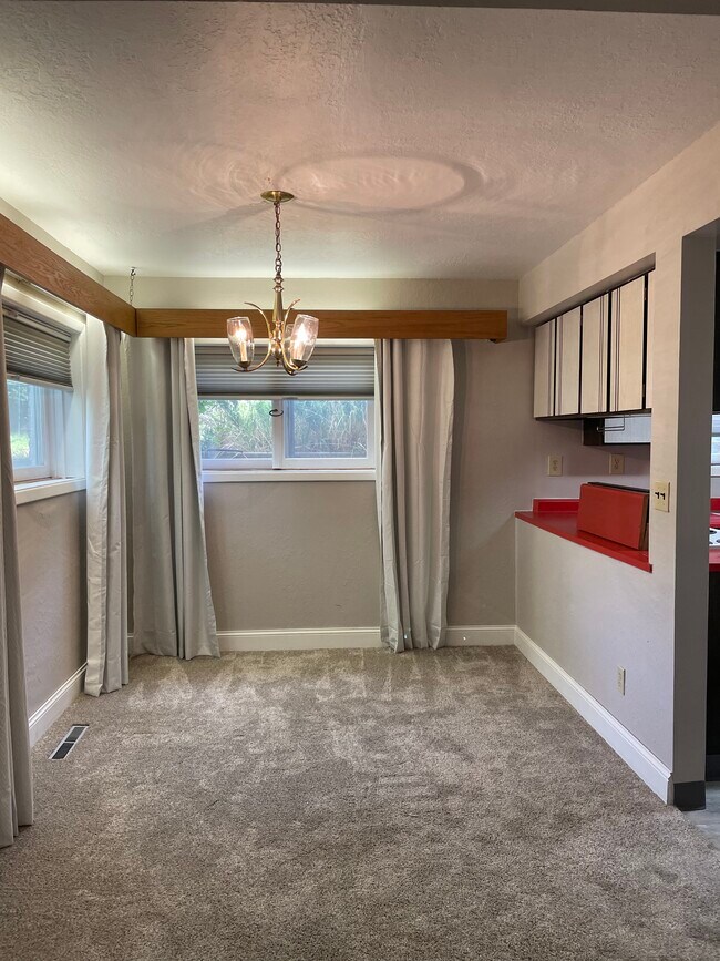 3463 Banks Ave Unit basement, Butte, MT 59701 Apartments in Butte, MT