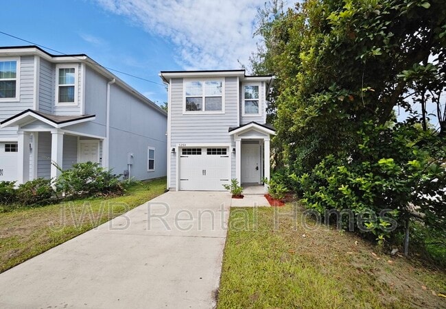 Building Photo - 1250 Mull St