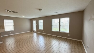 Building Photo - 19439 Archer Glen Dr