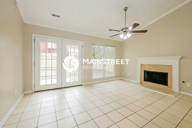 Foto del edificio - 3 Bedroom Pet-Friendly Home in Riverdale, GA with Main Street Renewal