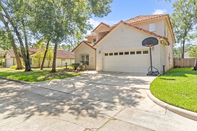 Building Photo - 3526 Mission Viejo Dr