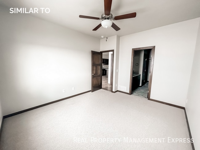 Building Photo - 5501 S Huntwood Ave