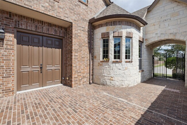 Foto del edificio - 19403 Sanctuary Robin Ln