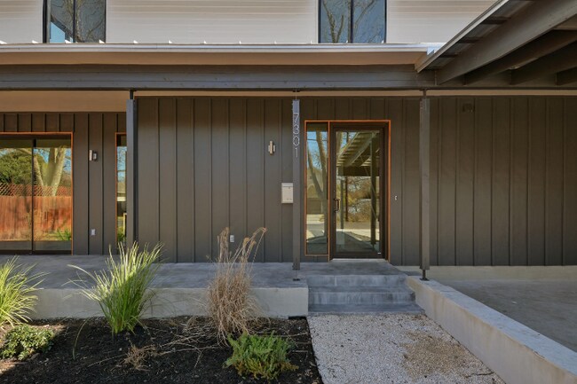 Foto del edificio - 7301 Hardy Dr