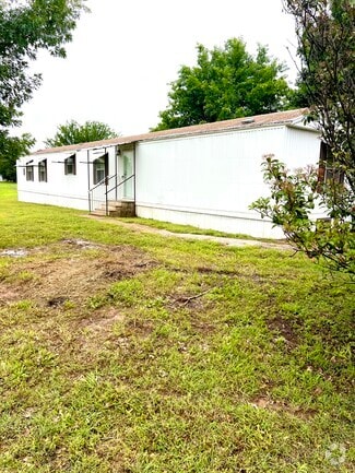 Building Photo - 200 Murls Lake Rd