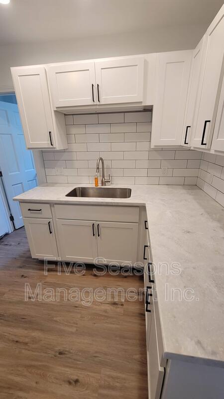 Photo - 15 Allen St Apartment