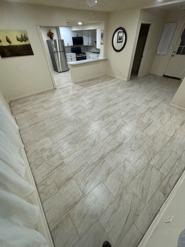 Building Photo - 2545 Lamee Ln