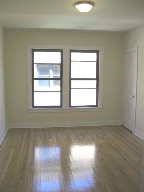 Foto del edificio - 2647 N Spaulding Ave