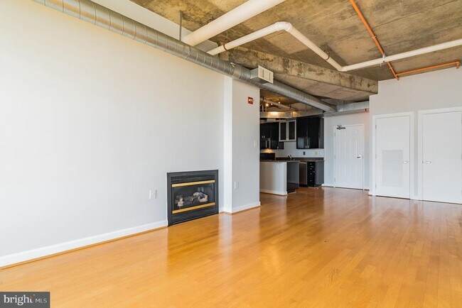 Building Photo - 2750 14th St NW