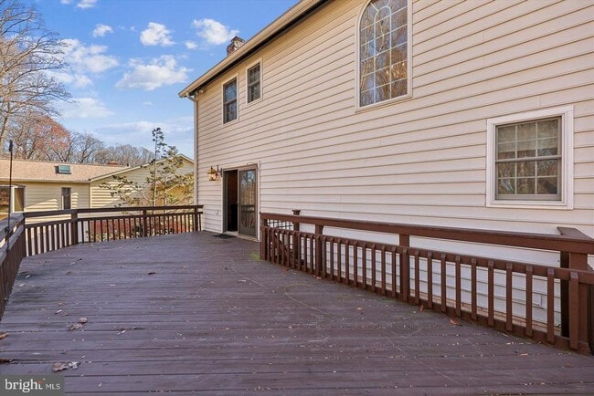 Foto del edificio - 8510 Browning Ct