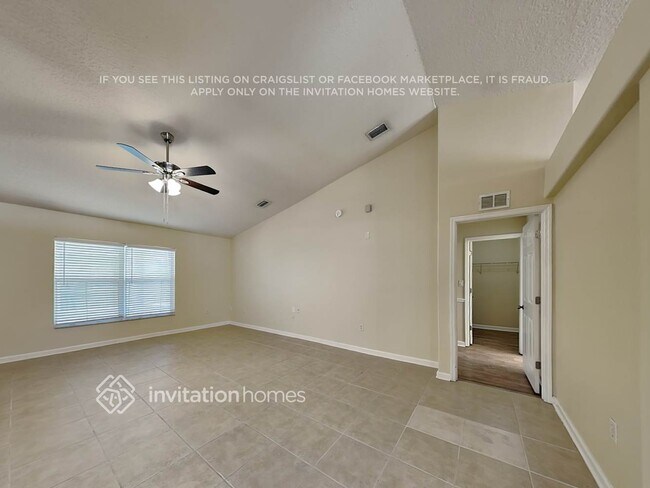 Foto del edificio - 7250 Glentry Ave